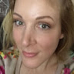 Meet your Posher, Simona